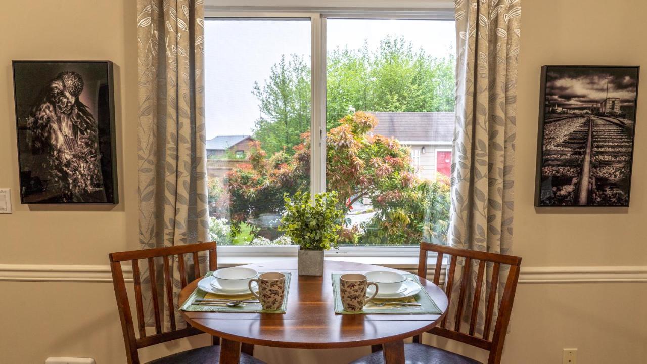 Wild Pacific Guest Suites Ucluelet Eksteriør billede